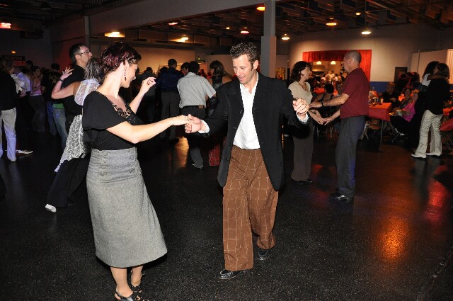 min 2008 11 08 fous swing 282